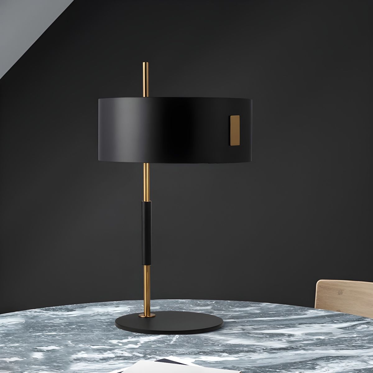 Black Shade Table Lamp Minimalist Metal Design | Vornexa