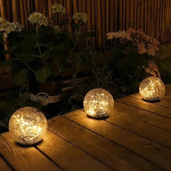 Decorative Cracked Glass Solar LED Garden Globe Light | Sunluma