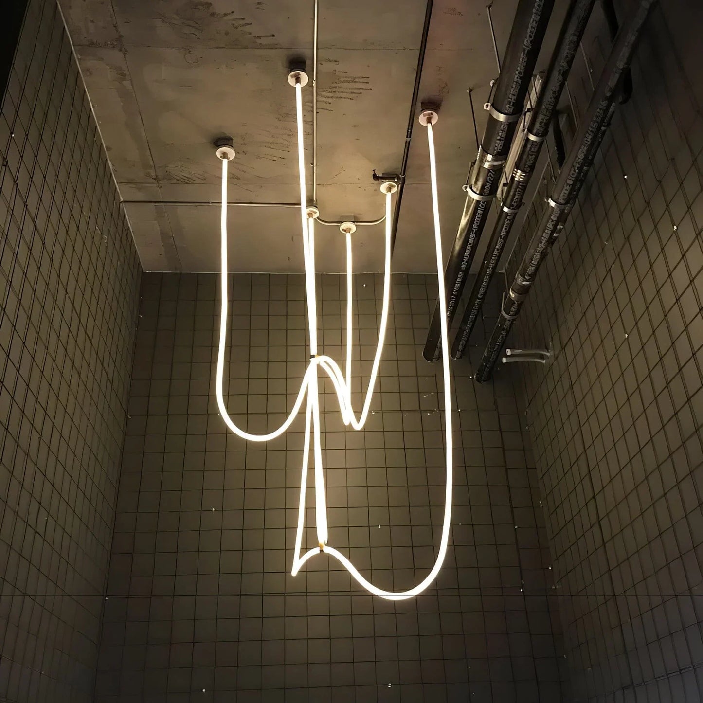 Flex LED Pendant Light for Modern Interior Spaces | Trevano