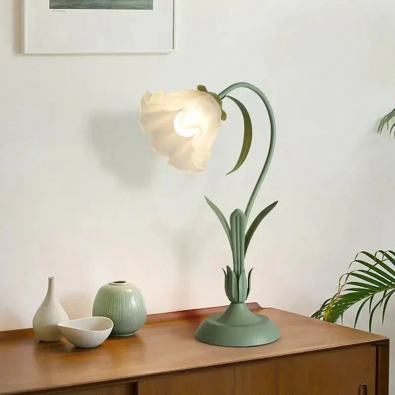 French Flower Table Lamp with Metal Base Vintage Style | Draxilo