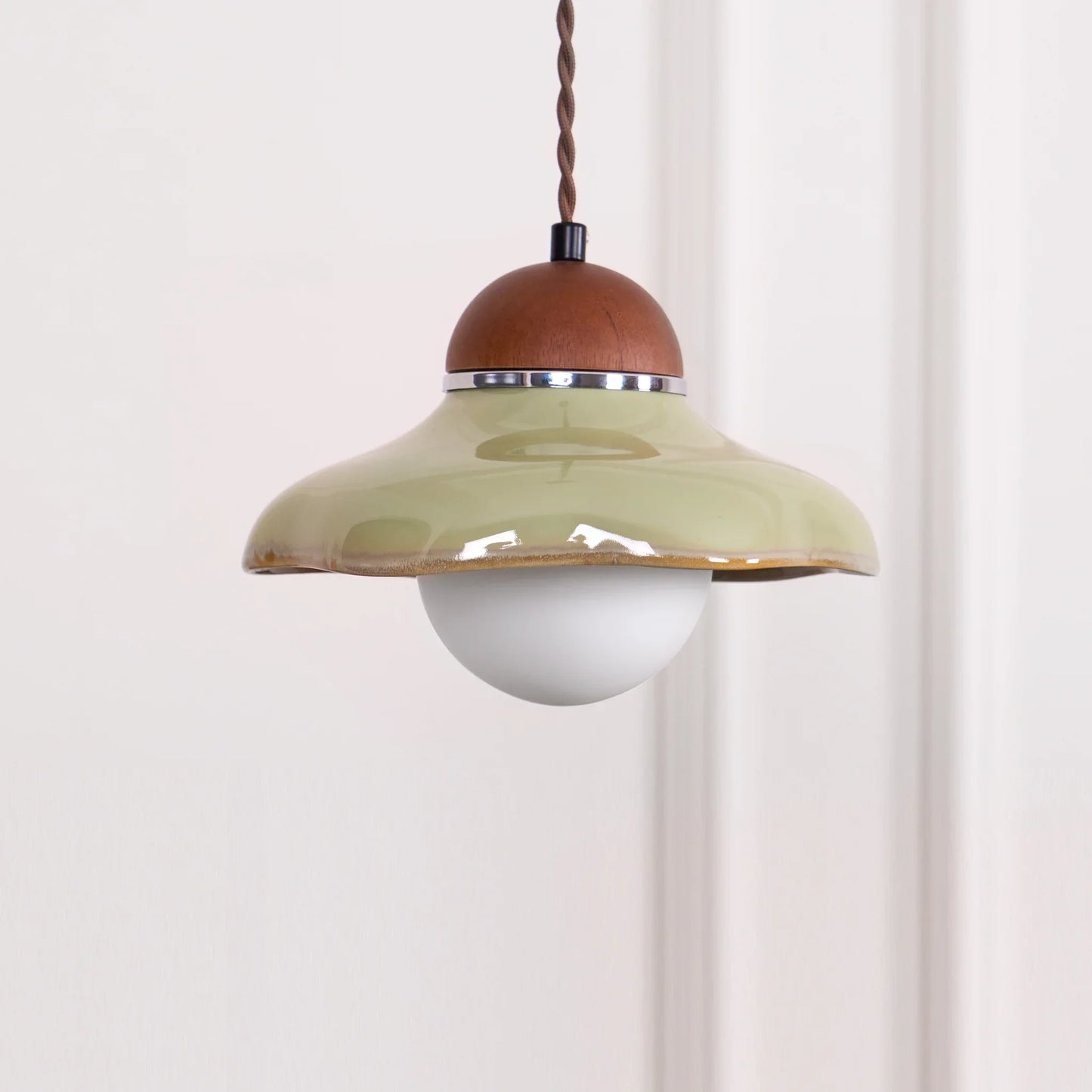 Green Ceramic Pendant Light with Frosted Glass Diffuser | Valoren