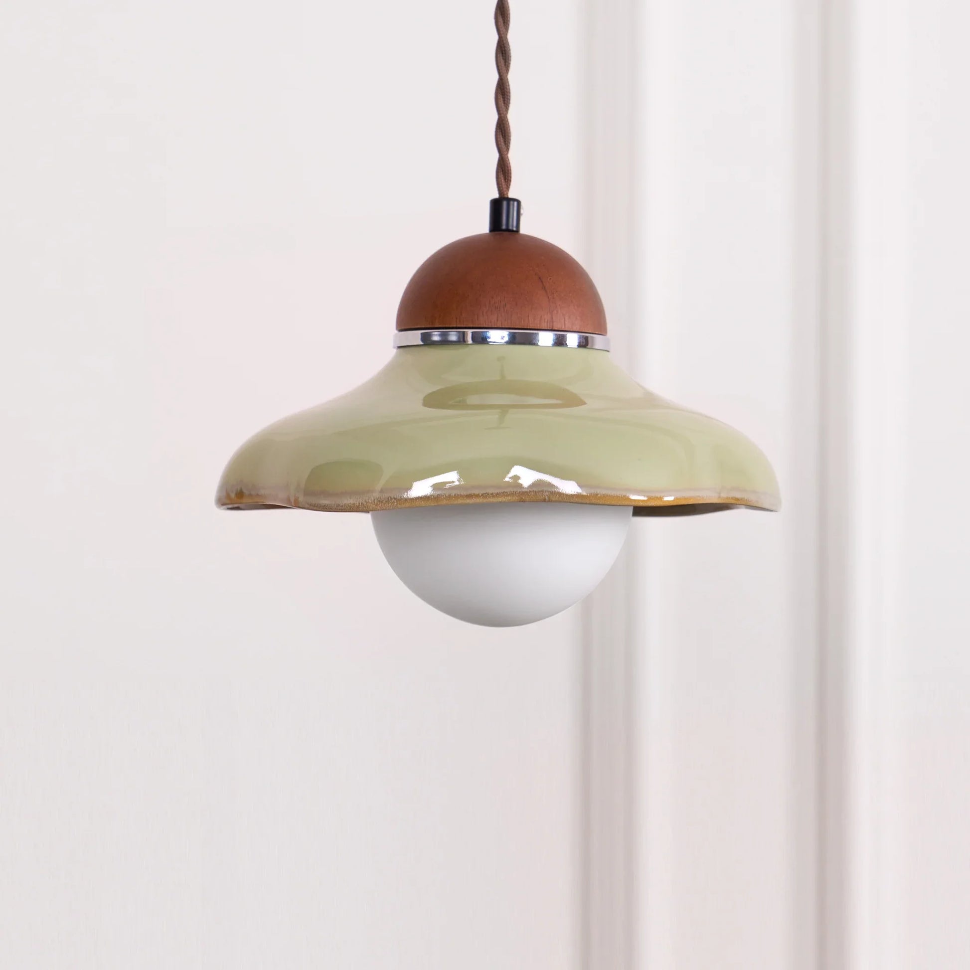 Green Ceramic Pendant Light with Frosted Glass Diffuser | Valoren