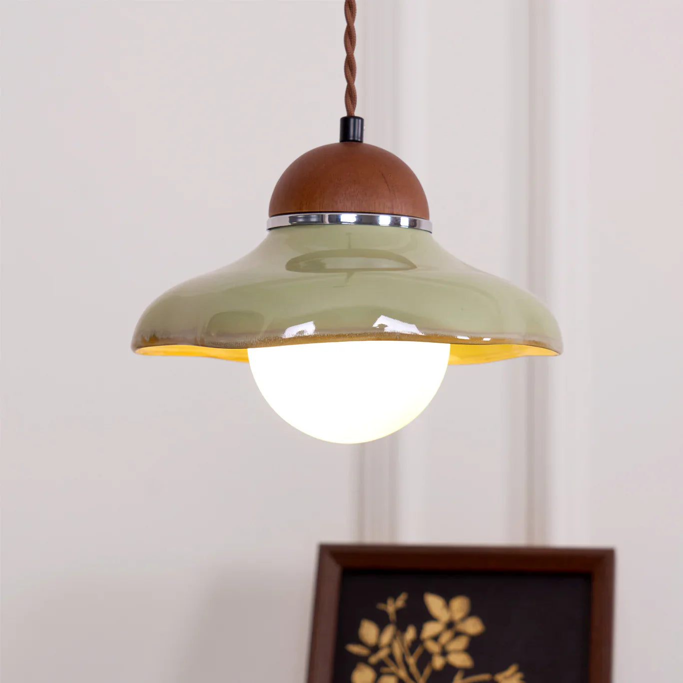 Green Ceramic Pendant Light with Frosted Glass Diffuser | Valoren