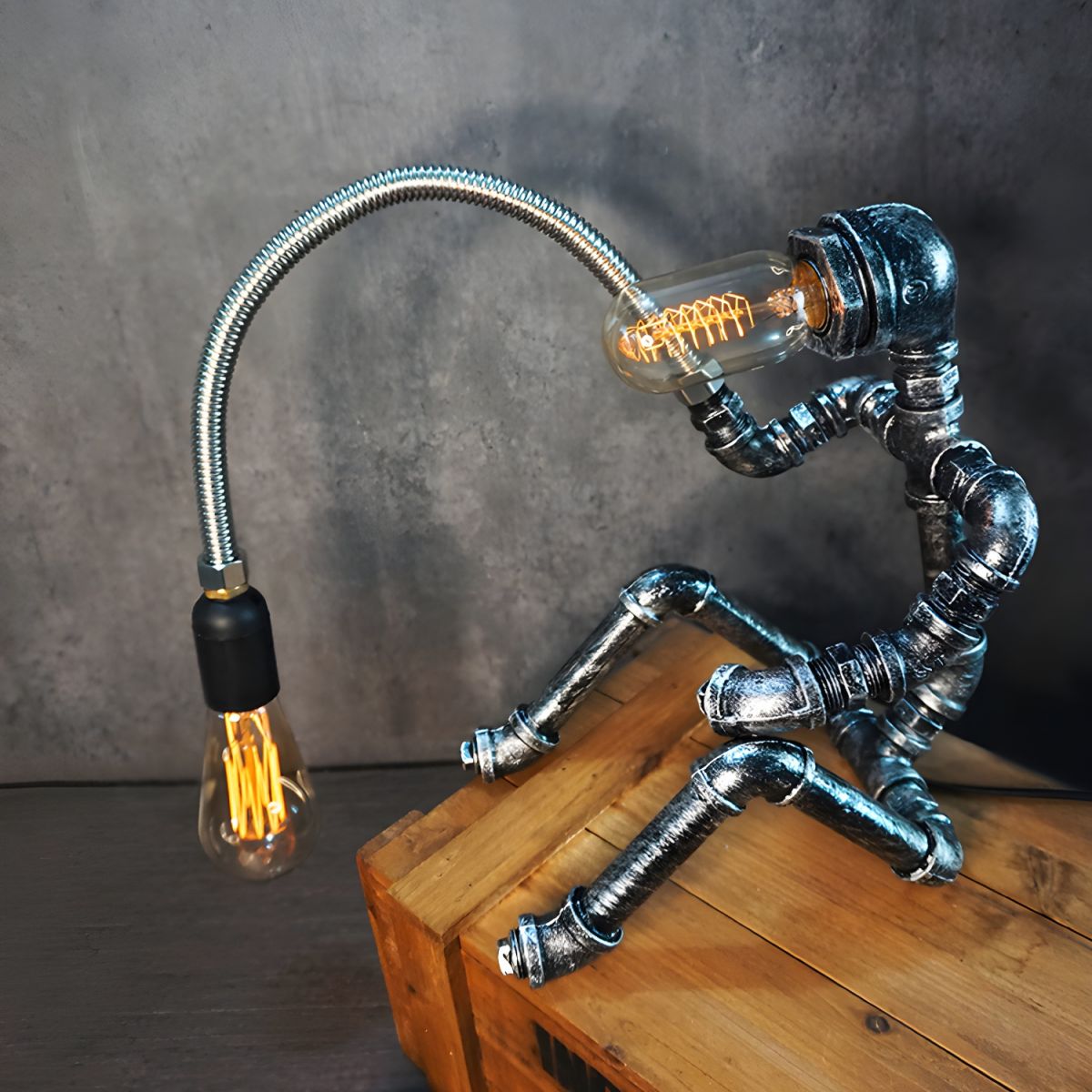 Industrial Steampunk Metal Table Lamp Design | Zorveta