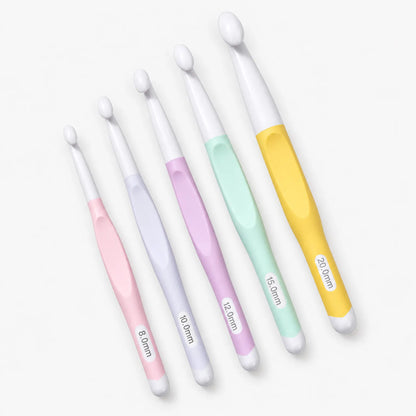 Large Contoured Handle Crochet Hook