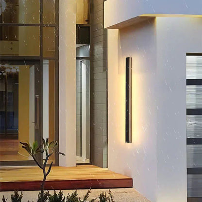 Linear Black LED Outdoor Garden Wall Light Fixture | Wallora