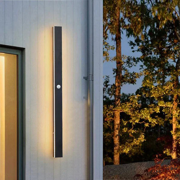Linear Black LED Outdoor Garden Wall Light Fixture | Wallora