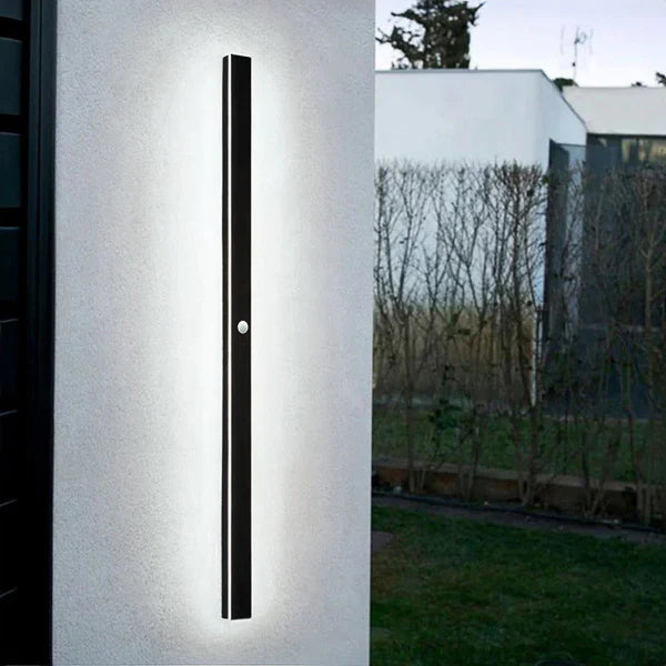 Linear Black LED Outdoor Garden Wall Light Fixture | Wallora