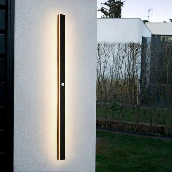 Linear Black LED Outdoor Garden Wall Light Fixture | Wallora