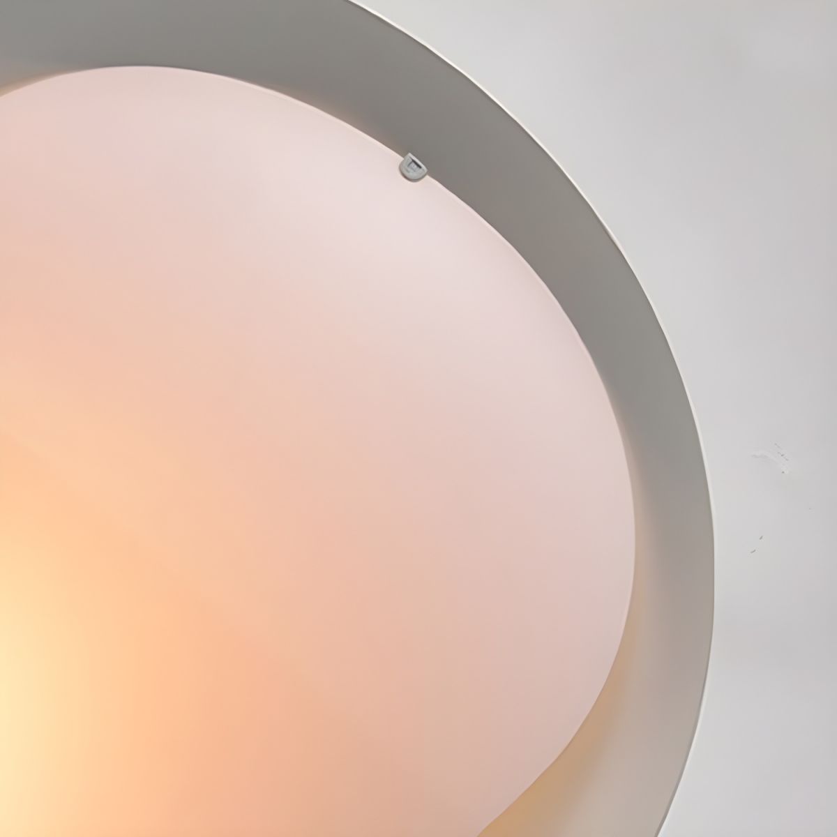 Metal Arched Floor Lamp with Minimalist Design | Lumaryn