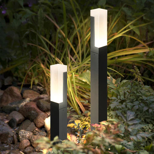 Metal Solar Motion Sensor Outdoor Pathway Light | Soluma