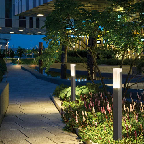 Metal Solar Motion Sensor Outdoor Pathway Light | Soluma