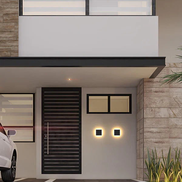 Minimalist Metal LED Outdoor Wall Sconce Light | Norluma