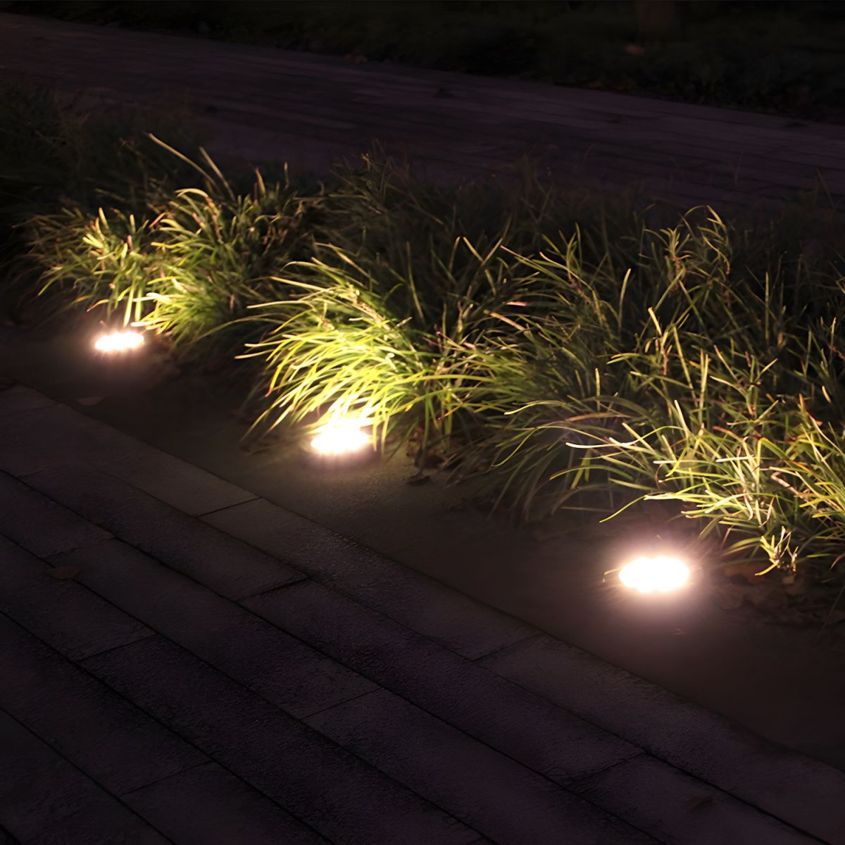 Minimalist Solar LED Circle Outdoor Garden Light | Zelvix