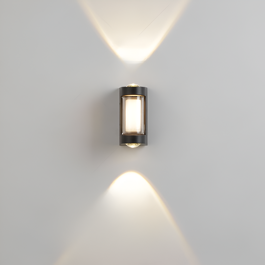 Minimalist Waterproof Acrylic Outdoor Wall Light | Solvian
