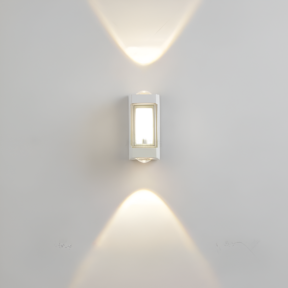 Minimalist Waterproof Acrylic Outdoor Wall Light | Solvian