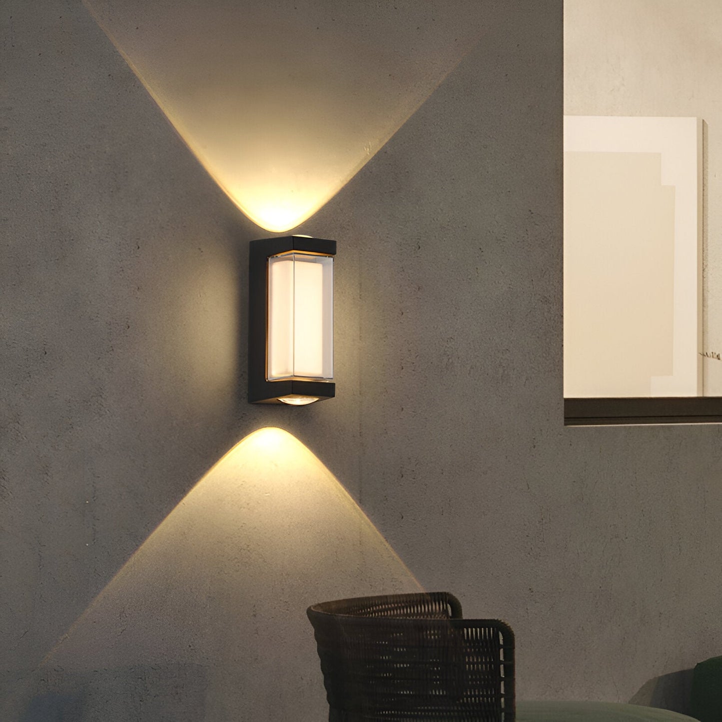 Minimalist Waterproof Acrylic Outdoor Wall Light | Solvian