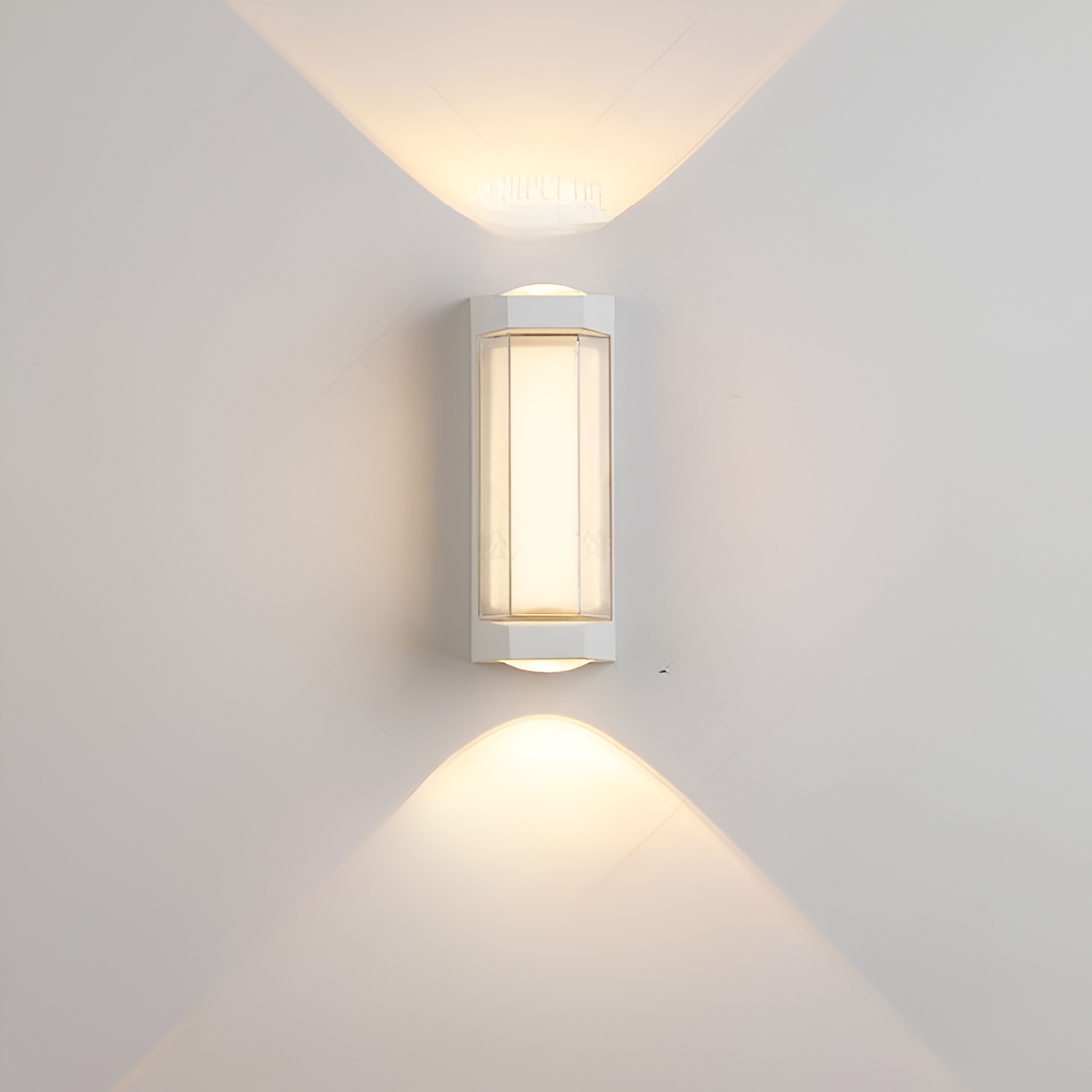 Minimalist Waterproof Acrylic Outdoor Wall Light | Solvian