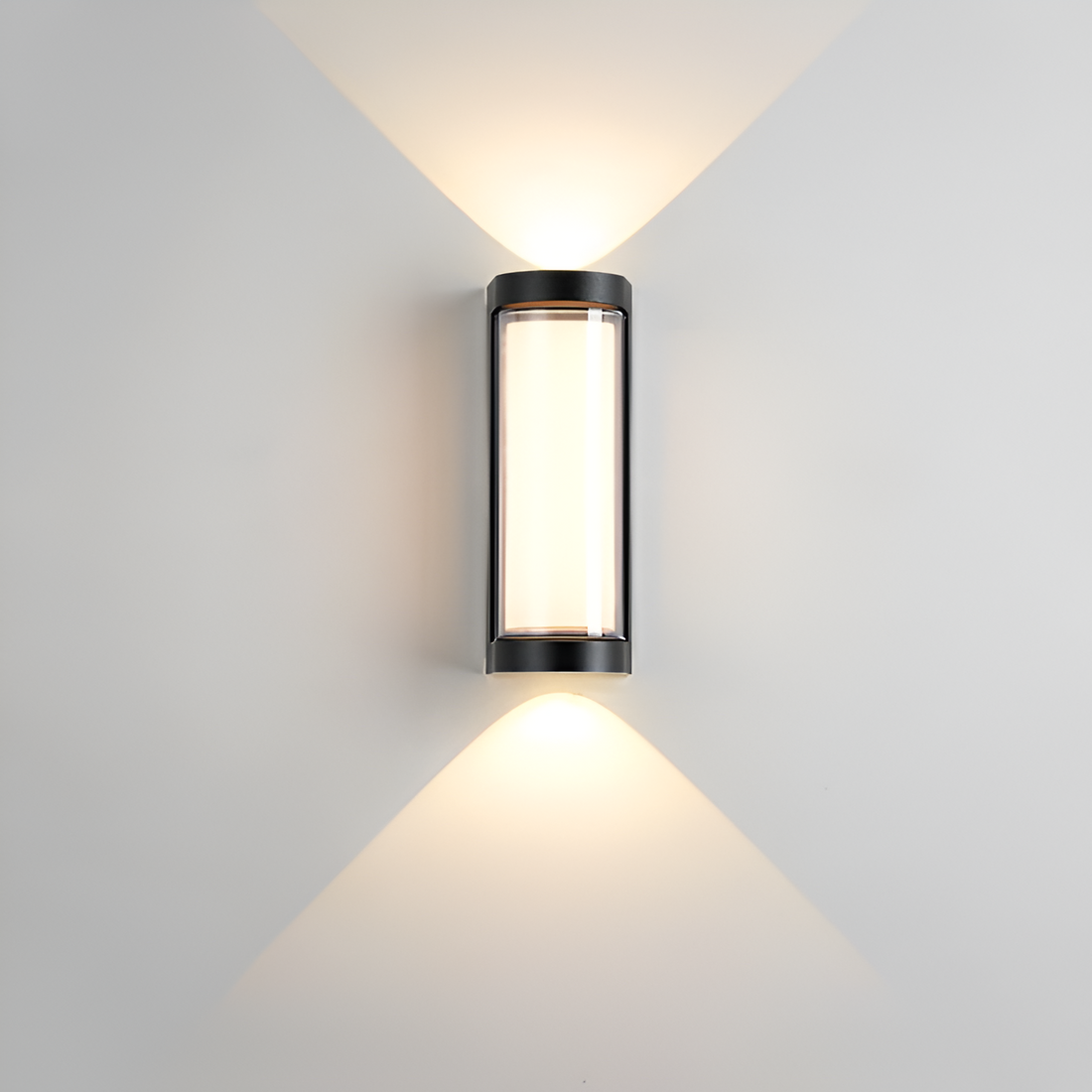 Minimalist Waterproof Acrylic Outdoor Wall Light | Solvian
