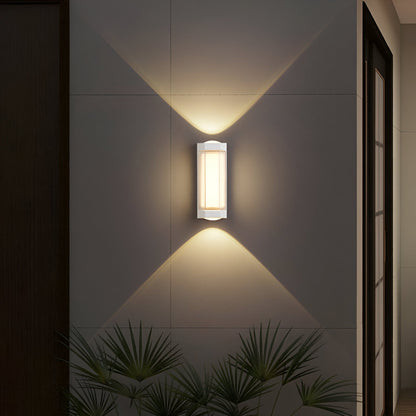 Minimalist Waterproof Acrylic Outdoor Wall Light | Solvian