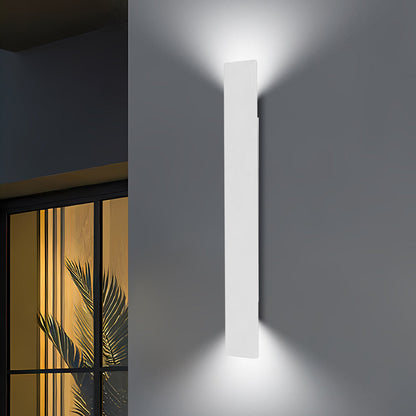 Modern Aluminium LED Outdoor Wall Light Fixture | Aluvia