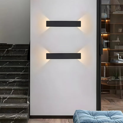 Modern Aluminium LED Outdoor Wall Light Fixture | Aluvia