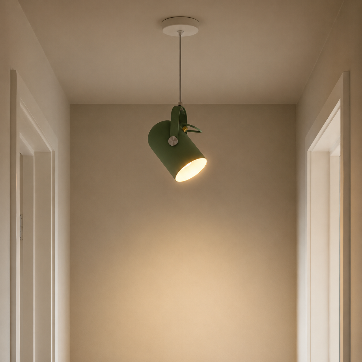 Modern Aluminum Pendant Light With Adjustable Cable | Wyrnexa
