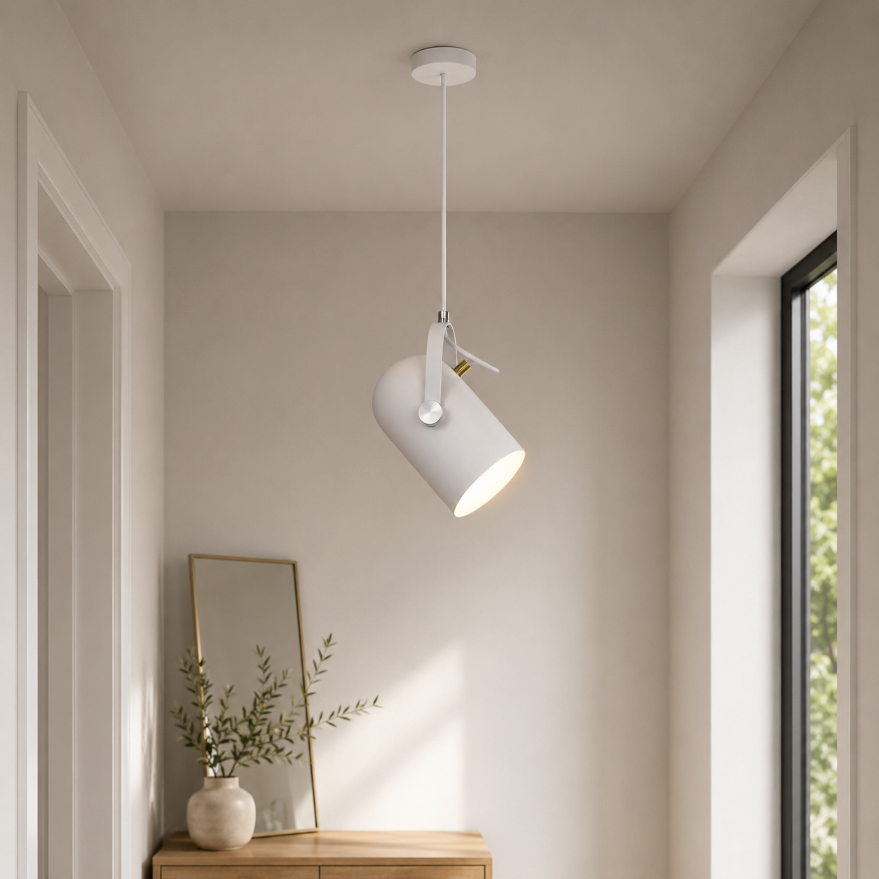 Modern Aluminum Pendant Light With Adjustable Cable | Wyrnexa