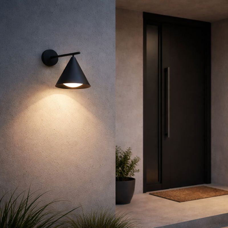 Modern Cone Metal Outdoor Wall Light with Warm LED | Sconera