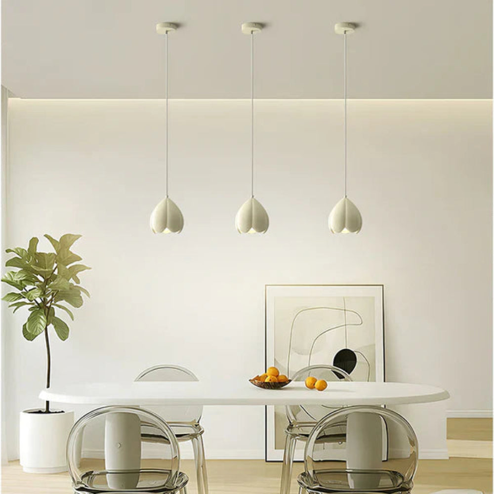 Modern Floral Resin Shade Pendant Light for Interiors | Quorel