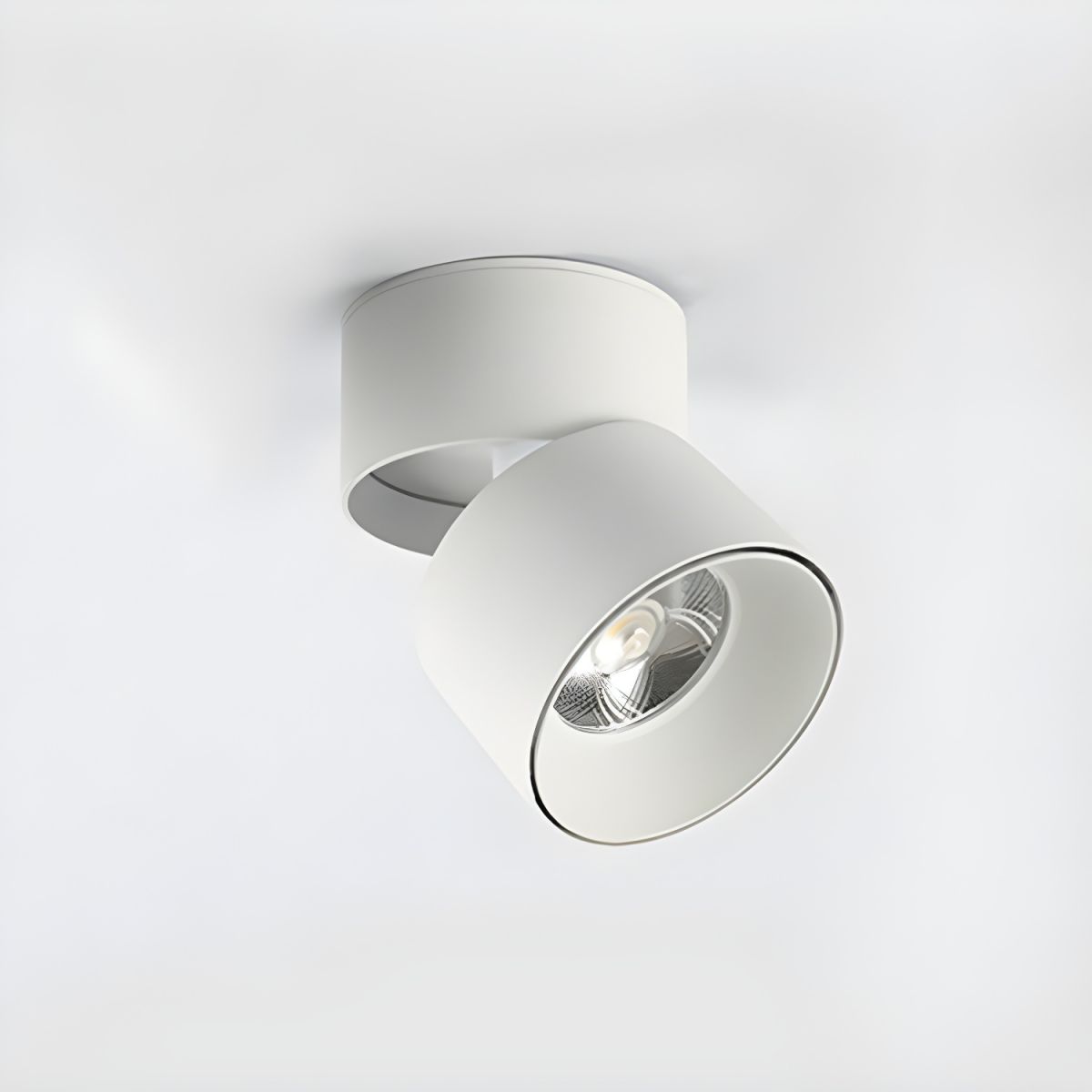 Modern LED Ceiling Flush Mount Light | Lumeon