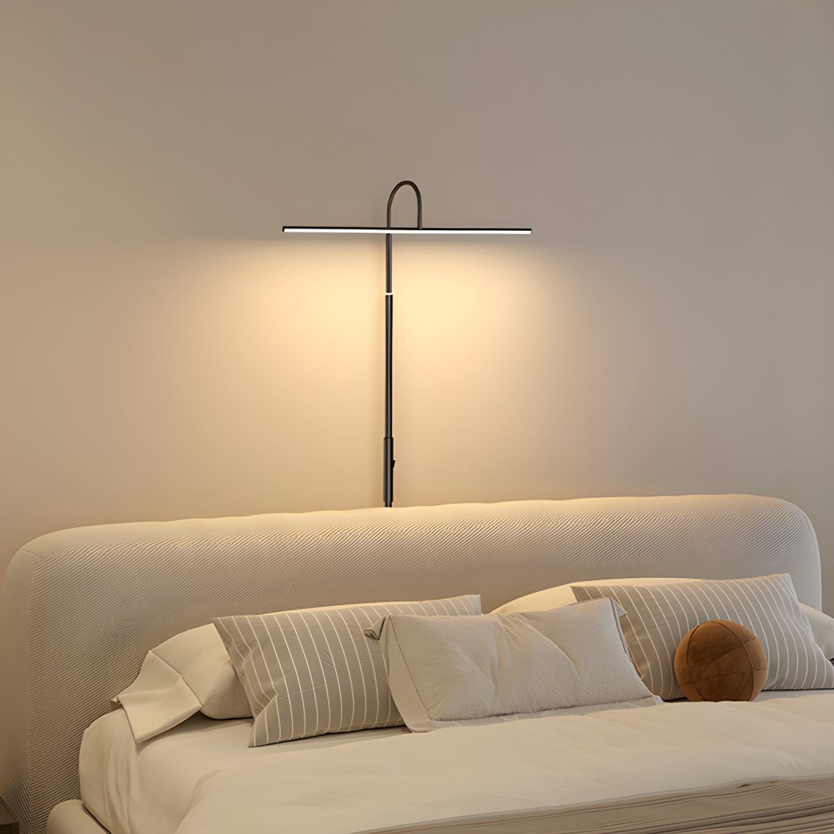 Modern LED Floor Lamp With Slim Metal Tube Design | Elvoria