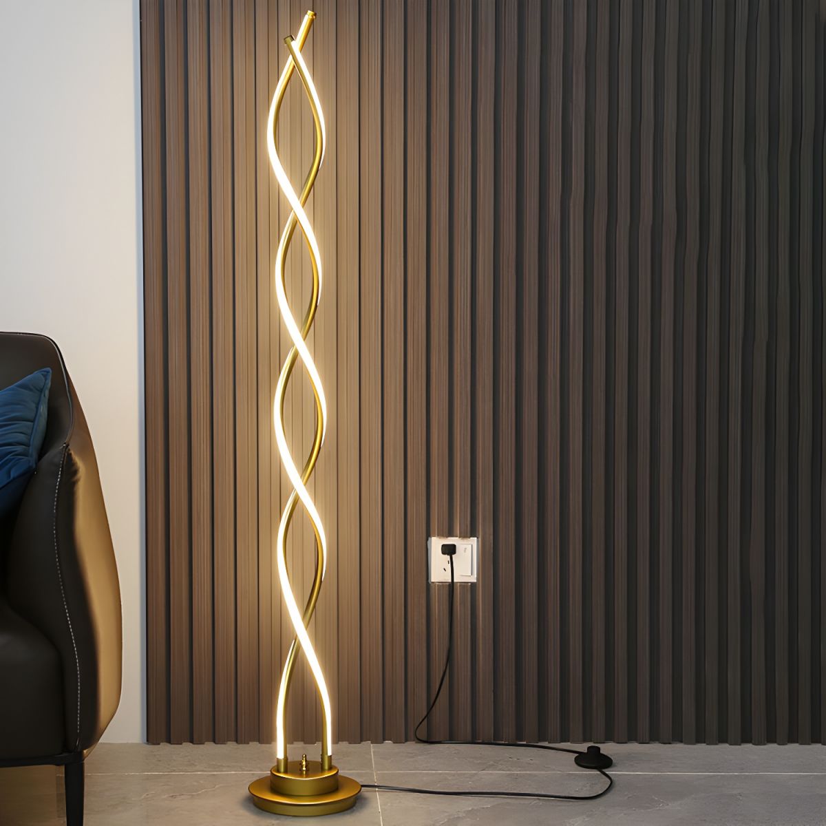 Modern Linear Metal Floor Lamp for Living Spaces | Lamven