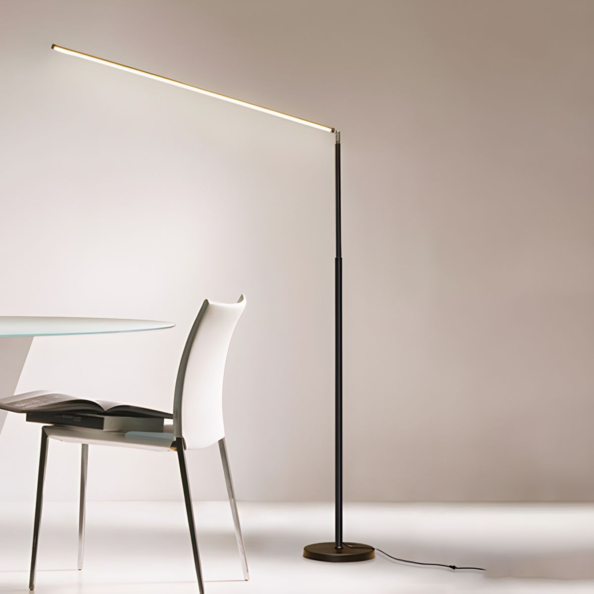 Modern Metal Floor Lamp With Clean Linear LED Form | Norveth
