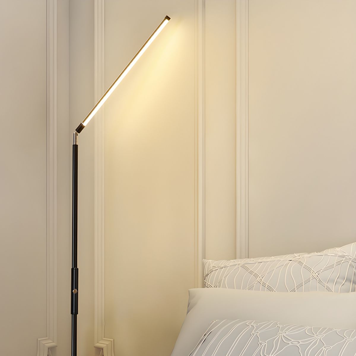 Modern Metal Floor Lamp With Clean Linear LED Form | Norveth