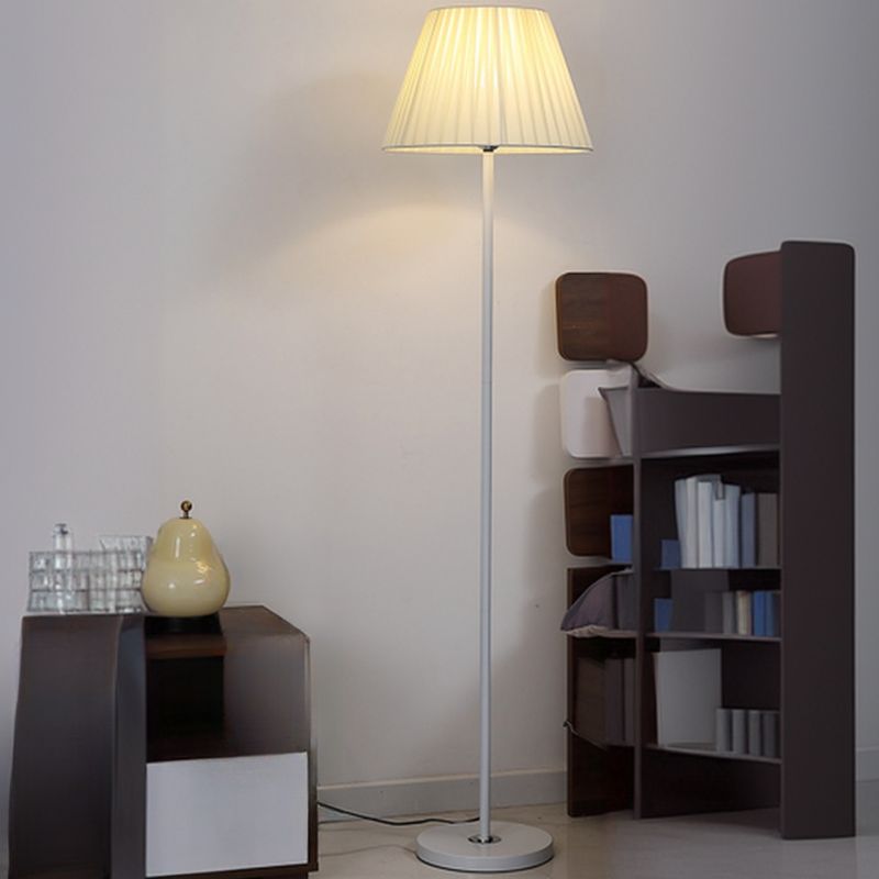 Modern Metal Floor Lamp with Textile Shade Remote Control | Ravelle