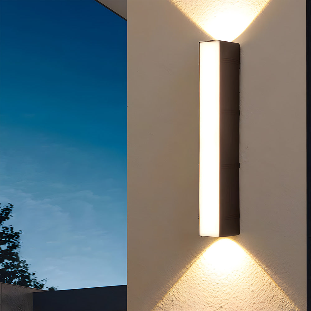 Modern Minimalist LED Tube Outdoor Wall Light | Lamirex