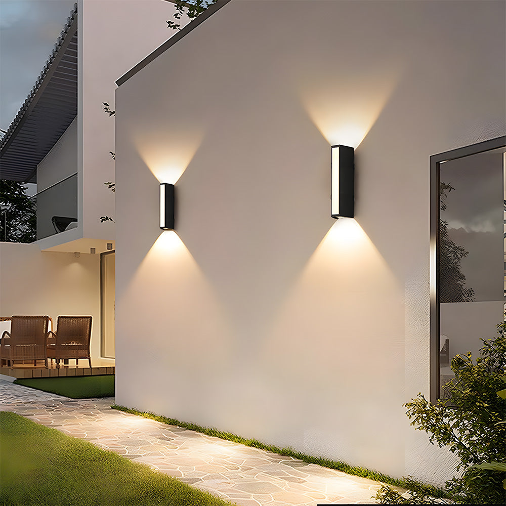 Modern Minimalist LED Tube Outdoor Wall Light | Lamirex