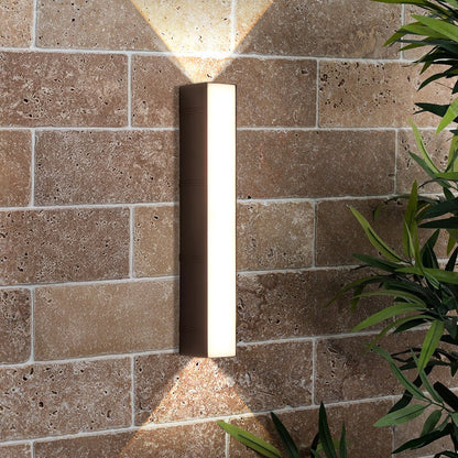 Modern Minimalist LED Tube Outdoor Wall Light | Lamirex