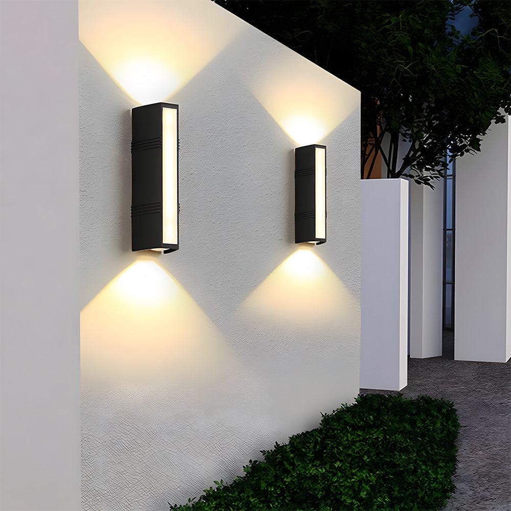 Modern Minimalist LED Tube Outdoor Wall Light | Lamirex