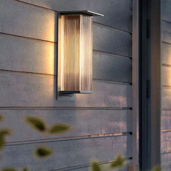 Modern Rectangular Metal Outdoor Exterior Wall Light | Lumaren