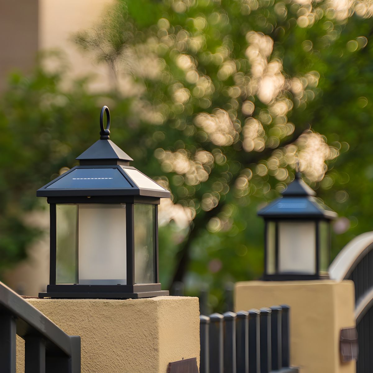 Modern Rectangular Solar Metal Outdoor Light | Solarae