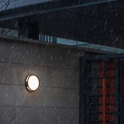 Modern Round LED Metal Wall Light for Outdoors | Nortiq