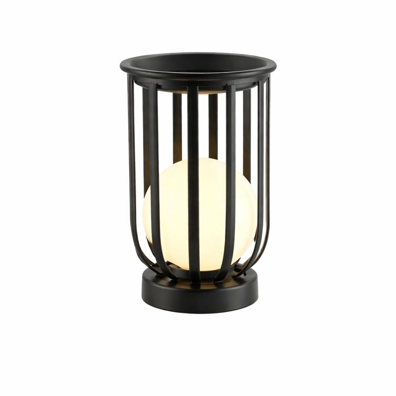 Modern Solar Metal Outdoor Floor Lamp for Patios | Lumiera