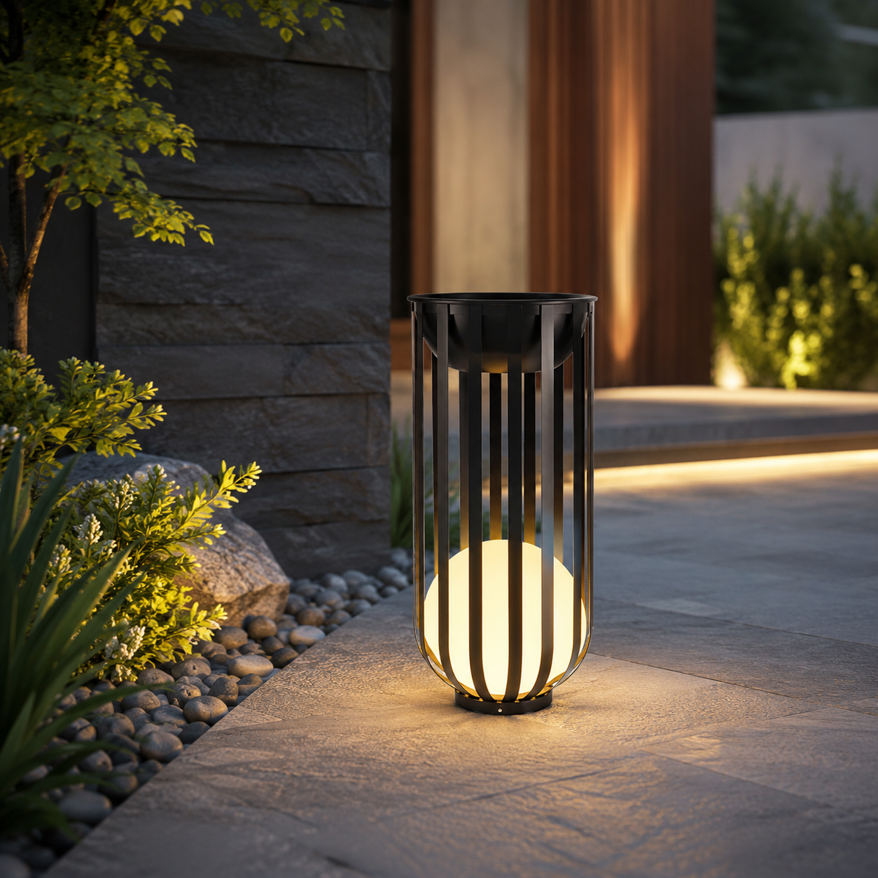Modern Solar Metal Outdoor Floor Lamp for Patios | Lumiera