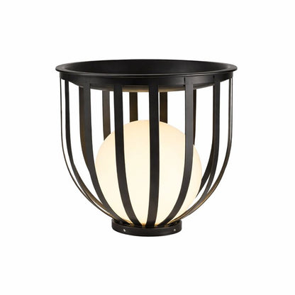 Modern Solar Metal Outdoor Floor Lamp for Patios | Lumiera