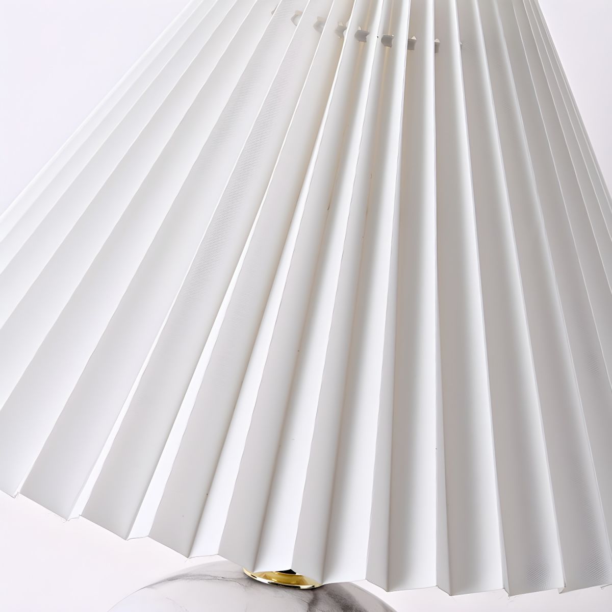 Modern Table Lamp with Ceramic Base Cone Shade | Zarnivo