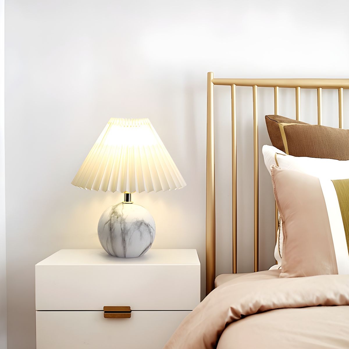 Modern Table Lamp with Ceramic Base Cone Shade | Zarnivo