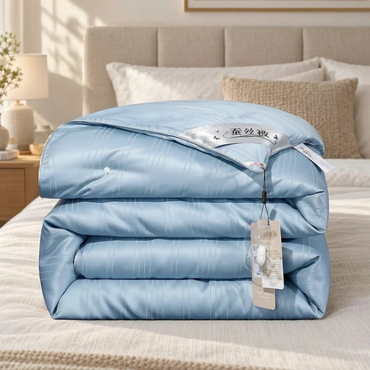 Mulberry Silk Winter Comforter with Breathable Design