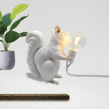 Nordic Art Deco Resin Squirrel Table Lamp | Kelmoro